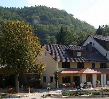Landgasthof Zum Wolfsberg 디에트푸르트